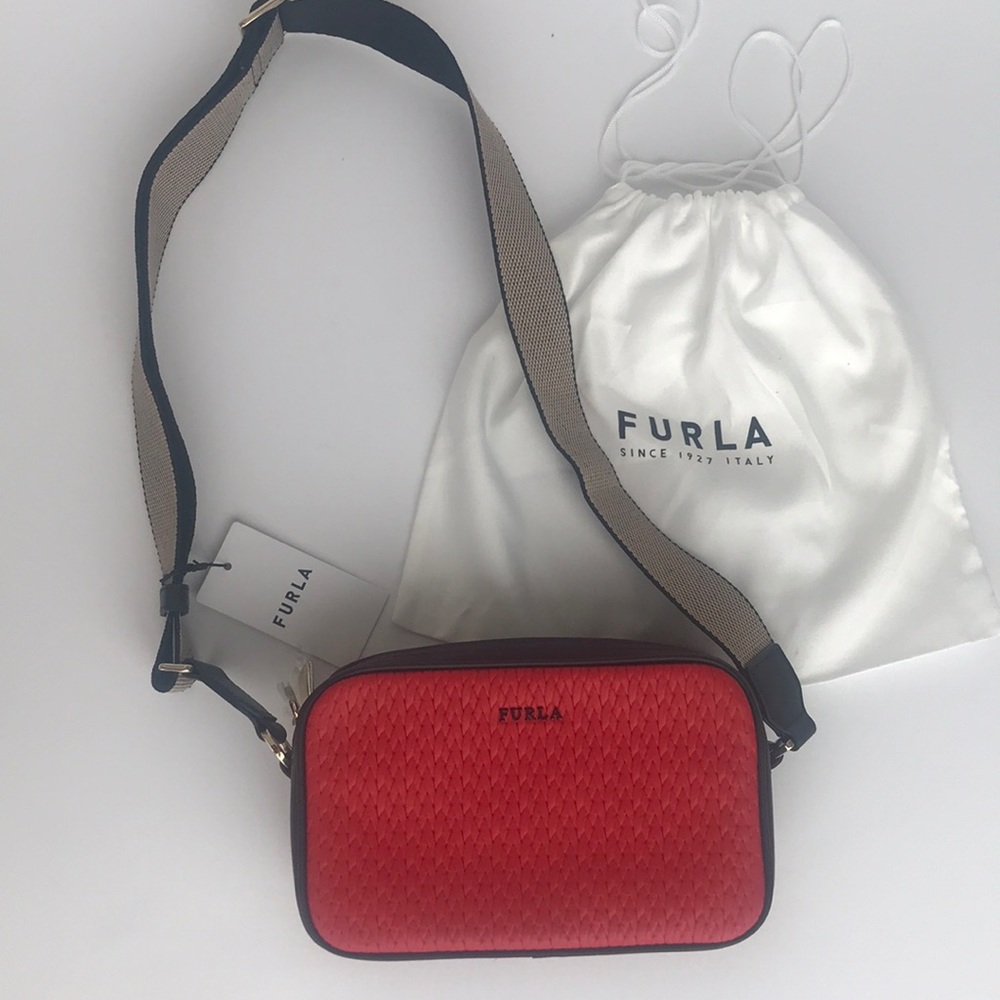 Furla Lilli Crossbody Leather bag in Red! NEW